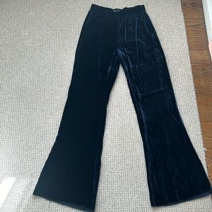 Zara | Size M faux-velvet flare
